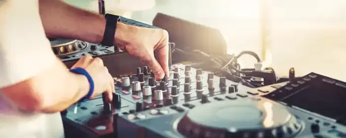 Looking for djs 2